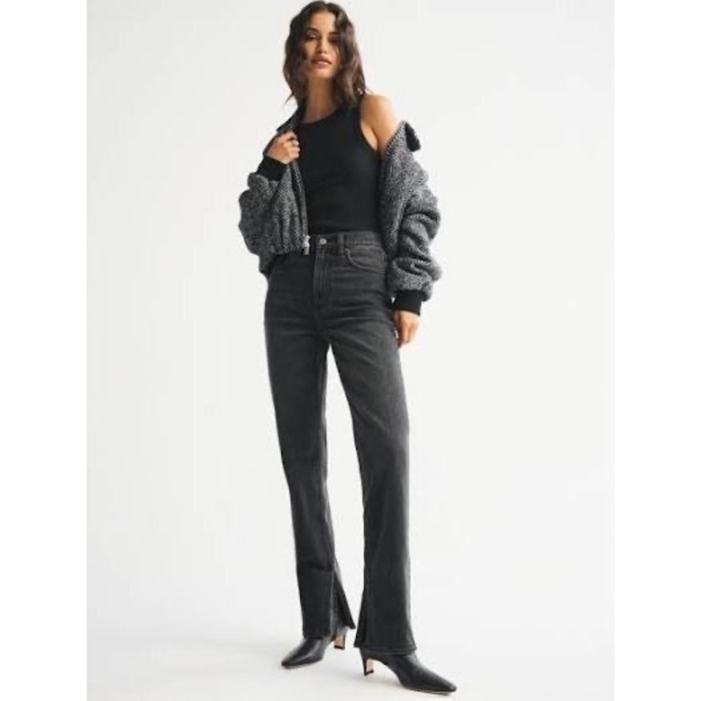 Abercrombie & Fitch The 90s Straight Ultra High Rise Black Jeans 26 2R 155016231